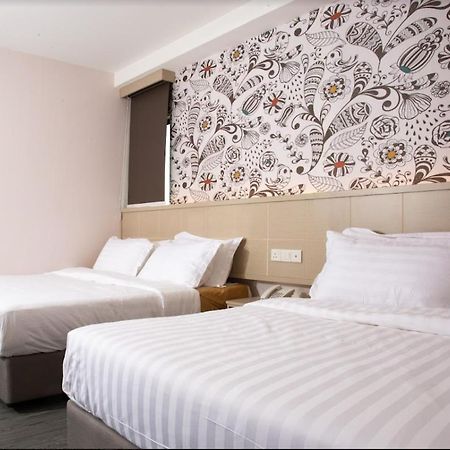 The Crown Hotel @ Klia Sepang Exterior photo